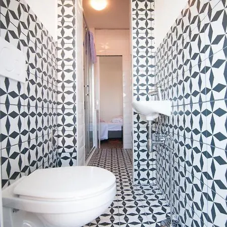 Ellena Sunshine Gostinjska kuća 3*