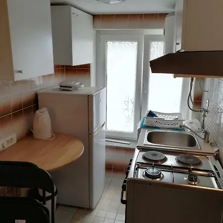 Gostinjska kuća Ellena Sunshine 3*