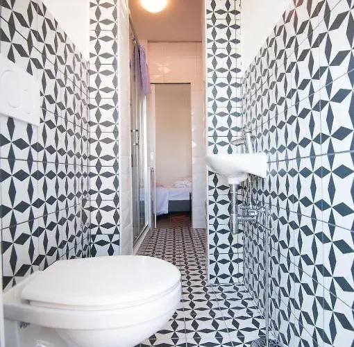 Ellena Sunshine Pensionat 3*