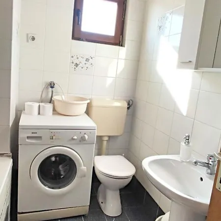 Ellena Sunshine 3* オパティヤ